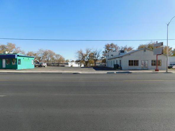 805 E Main St, Farmington, NM 87401